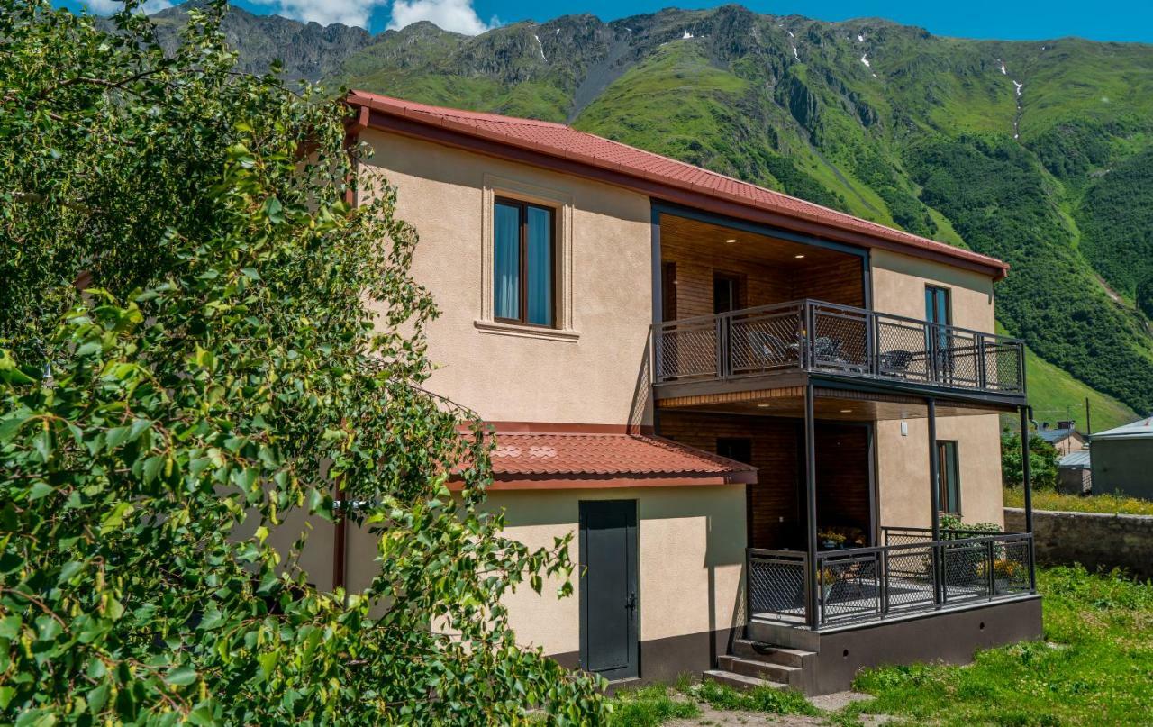 Travel Inn Kazbegi Stepantsminda Exterior foto
